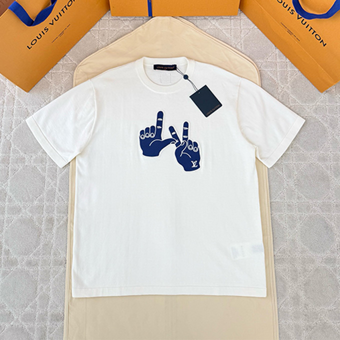 lv louis vuitton hand gesture patch embroidery knit short sleeve t-shirt